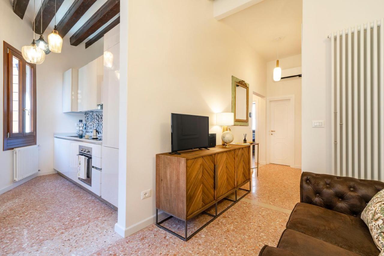 Querini Suite-Balcony On Canal, Close To San Marco 威尼斯 外观 照片
